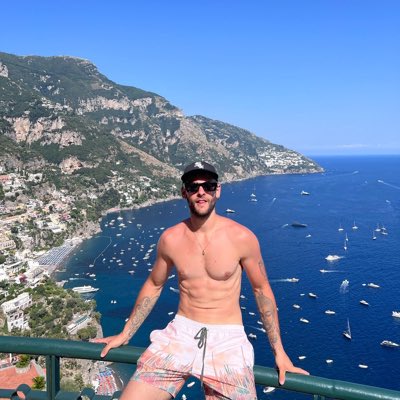 GianJan_2k's tweet photo. #NuovaFotoProfilo https://t.co/RenJshU9FS