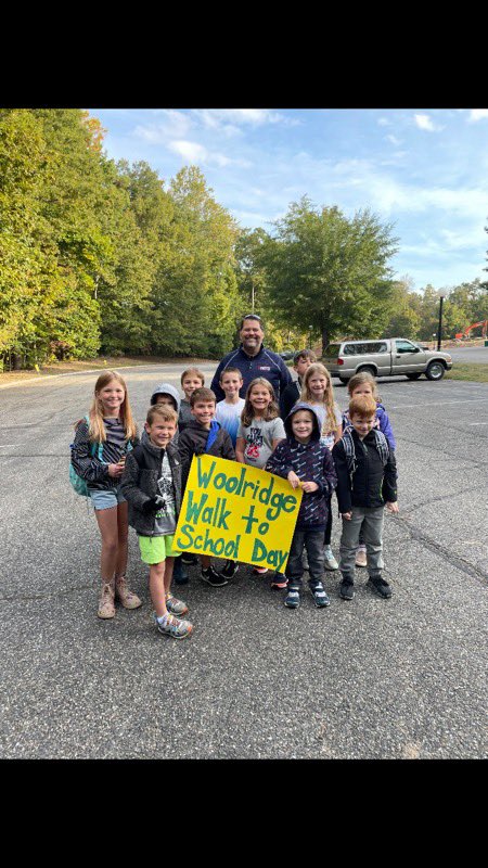 ccpdcommunity's tweet photo. Bet ya didn’t know… today is NATIONAL WALK TO SCHOOL DAY!!!! The Woolridge Elementary WILDCATS were out in in full force this morning! 100’s of students and parents took the opportunity to enjoy a beautiful morning and walk to school!! @wresWildcats @CCPDVa #NatWalkToSchool https://t.co/yhCvCsFw16