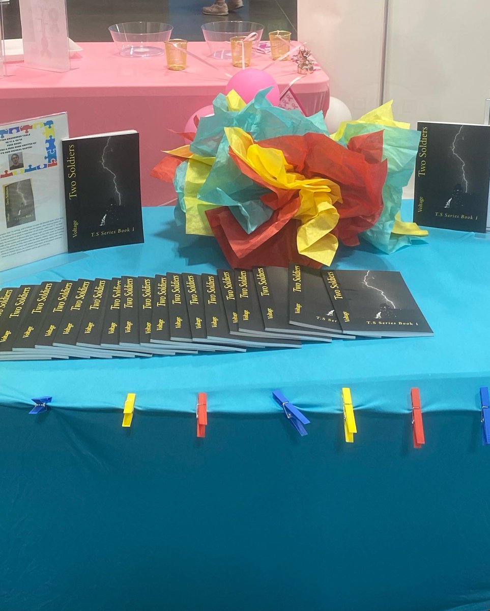 authorofTS's tweet image. Amazon set up a table for me for Autism Awareness Month!! #Autism #Amazon #books #scifibooks #scifi