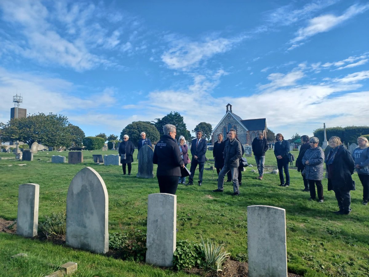 Sarah Nathaniel tweet media