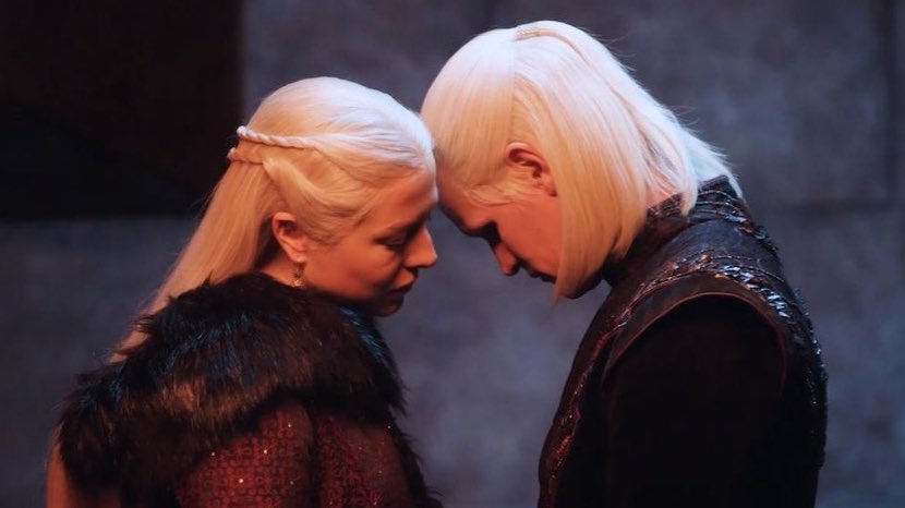 M ✨🪻 tweet media