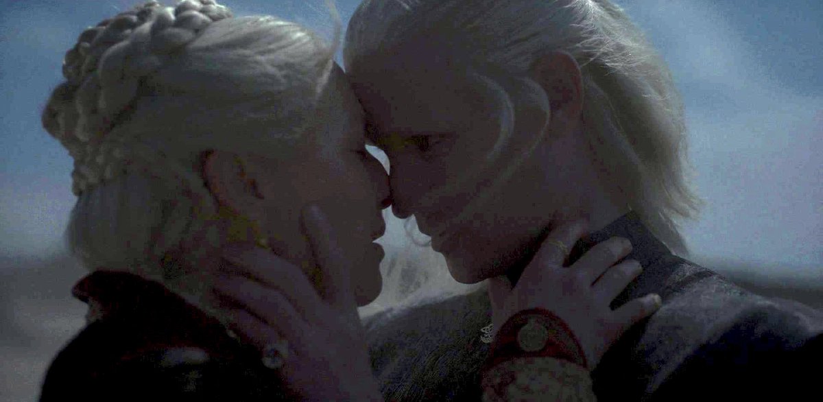 M ✨🪻 tweet media