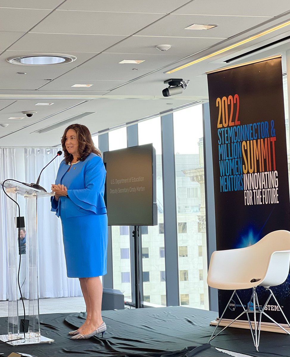 YouthService's tweet photo. Great to be participating in the @STEMconnector - @STEMx -@MillionWMentors Summit with the terrific Deputy Secretary of Education Cindy Marten (@BeKindDreamBig)! @USEdGov @WhiteHouse #InnovatingForTheFuture #YouBelongInStem https://t.co/z37kmWxPgZ