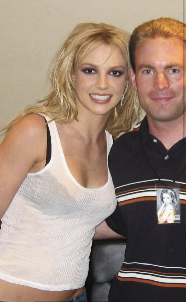 britney on the set of me against the music (2003)
