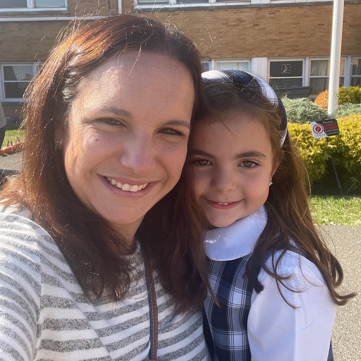 AcademyofStDoro's tweet photo. It’s always special when parents and loved ones get to visit class…but it’s even more exciting when it’s a mystery! Mystery Readers have been surprising our Kindergarteners this school year.

#WeAreASD #Kindergarten #mysteryreader https://t.co/SyUMNFnpwE