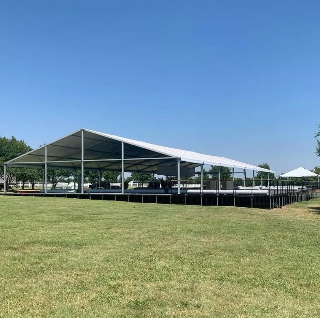 LosbergerUS's tweet photo. Elevate your tenting game ⛺️
.
📷
Marianne's Rentals
#losbergerdeboer #losberger #tents #structures #elevatedfloor #tentedwedding #tentedevents
#tentrental #events #weddings #eventprofs #wednesdaywisdom #weddingwednesday #structuretent #tentmanufacturers https://t.co/EyOWnYWBTd