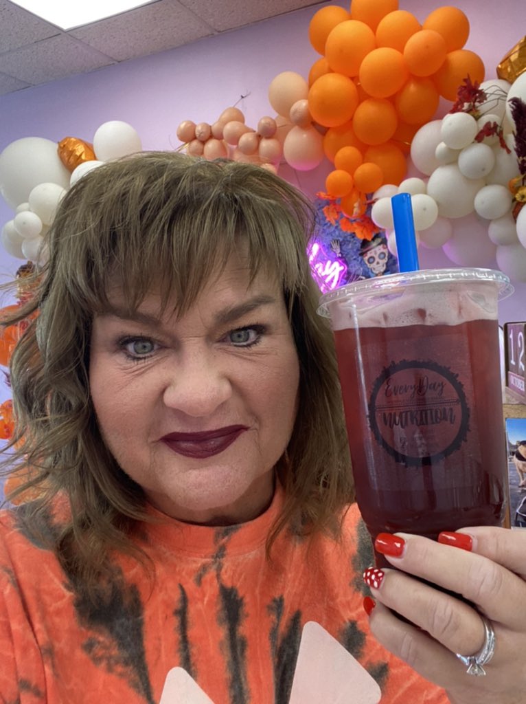 HeatherHorine70's tweet photo. Pennywise today off of the new menu! @EastgateShake https://t.co/gHdbRkPQE7