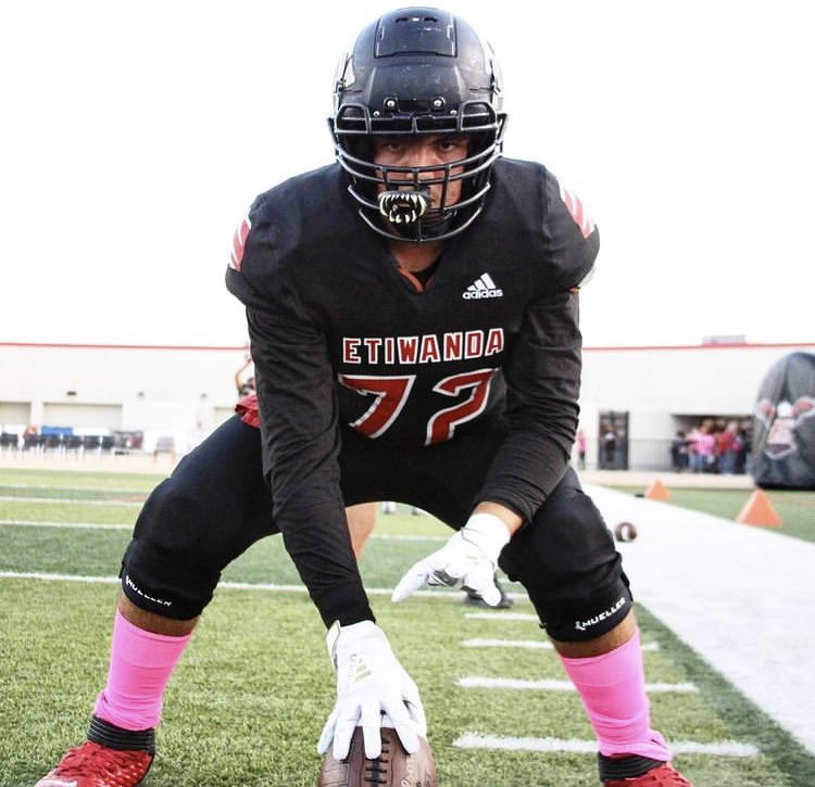 OL SPOTLIGHT: 2024 Noah Tandy <a href="/NoahJTandy/">Noah J. Tandy</a> (6’3 250lbs.) an extremely smart and technical player who is constantly getting better and working on bulking, Holds serious D1/D2 interest. Highlights: hudl.com/v/2JJXBK