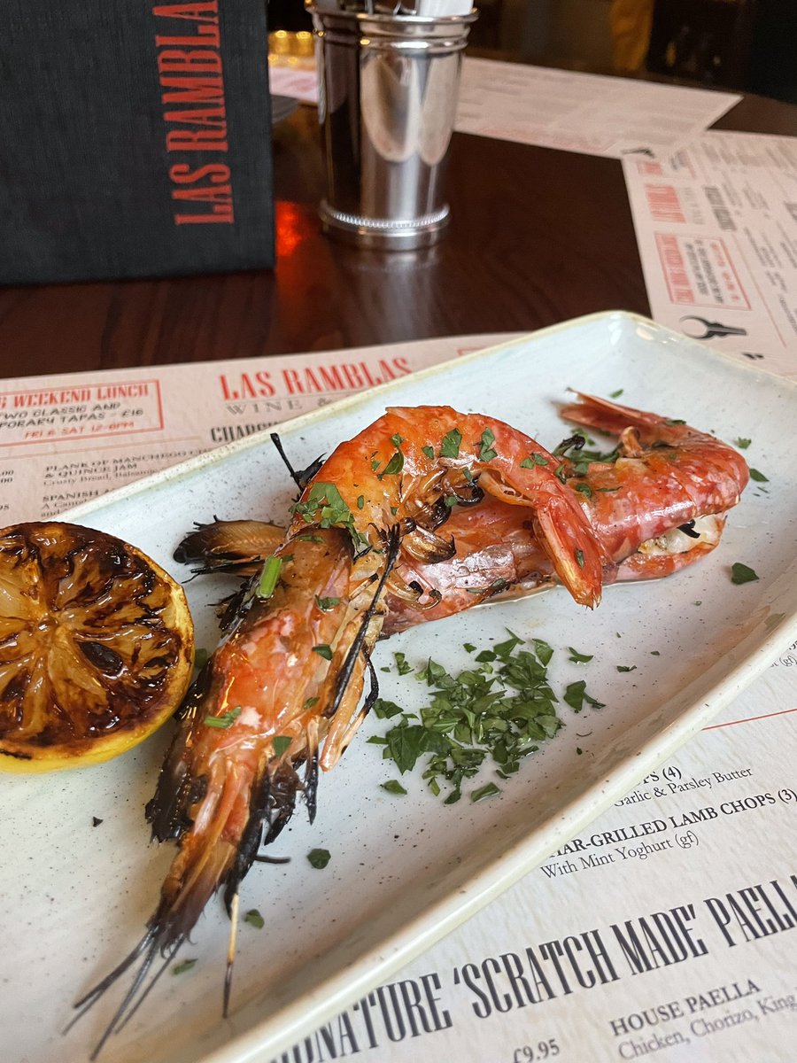 GIANT RED #PRAWNS 🦐 
char-grilled with confit #garlic, served with caramelised lemon

Have you tried our #October Creative #Chef Specials yet? 

LasRamblasWineandTapas.co.uk
#Warrington
#Cheshire