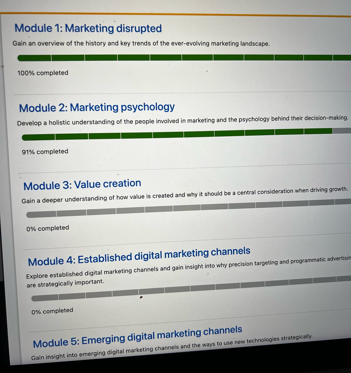Module 2️⃣ Complete ✅
🔸A human first approach breaks down the false dichotomy of #B2B vs #B2C
🔸 2.5 quintillion bytes of data is produced a day! 
🔸 People have an attention span of 8 secs!
🔸 The challenge is to find a way to get a peoples attention quickly. 
<a href="/AndrewTStephen/">Professor Andrew Stephen</a>