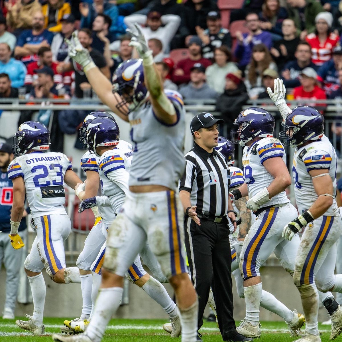 … when an #interception seals the deal! 

#PurpleReign #ViennaVikings #ELFCG22 #AufSchiach 

📸 <a href="/kingofkick2/">Peter Kramberger</a>