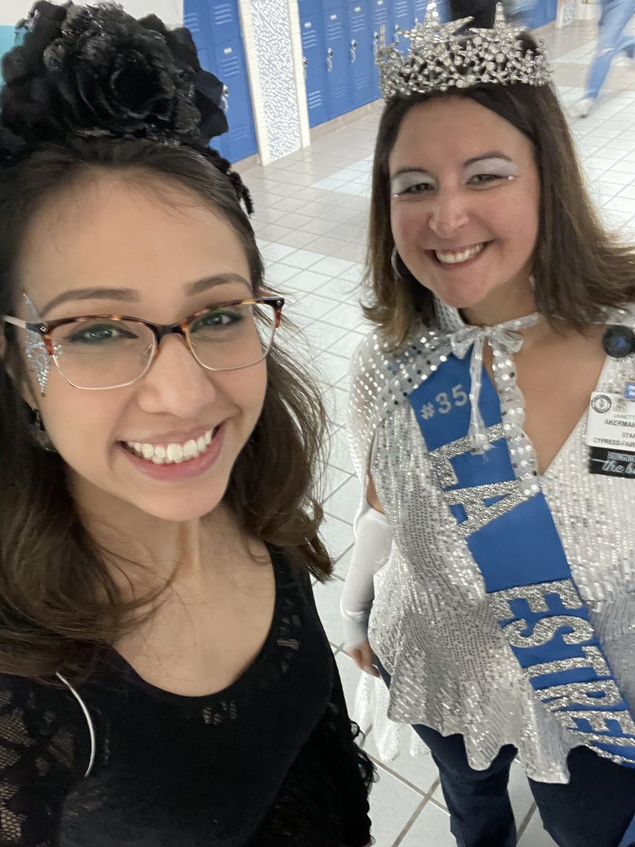 Dean_CFISD's tweet photo. Hispanic Heritage Week: Lotería Day. The creativity is palpable at Dean! https://t.co/fCjJVaTwqW