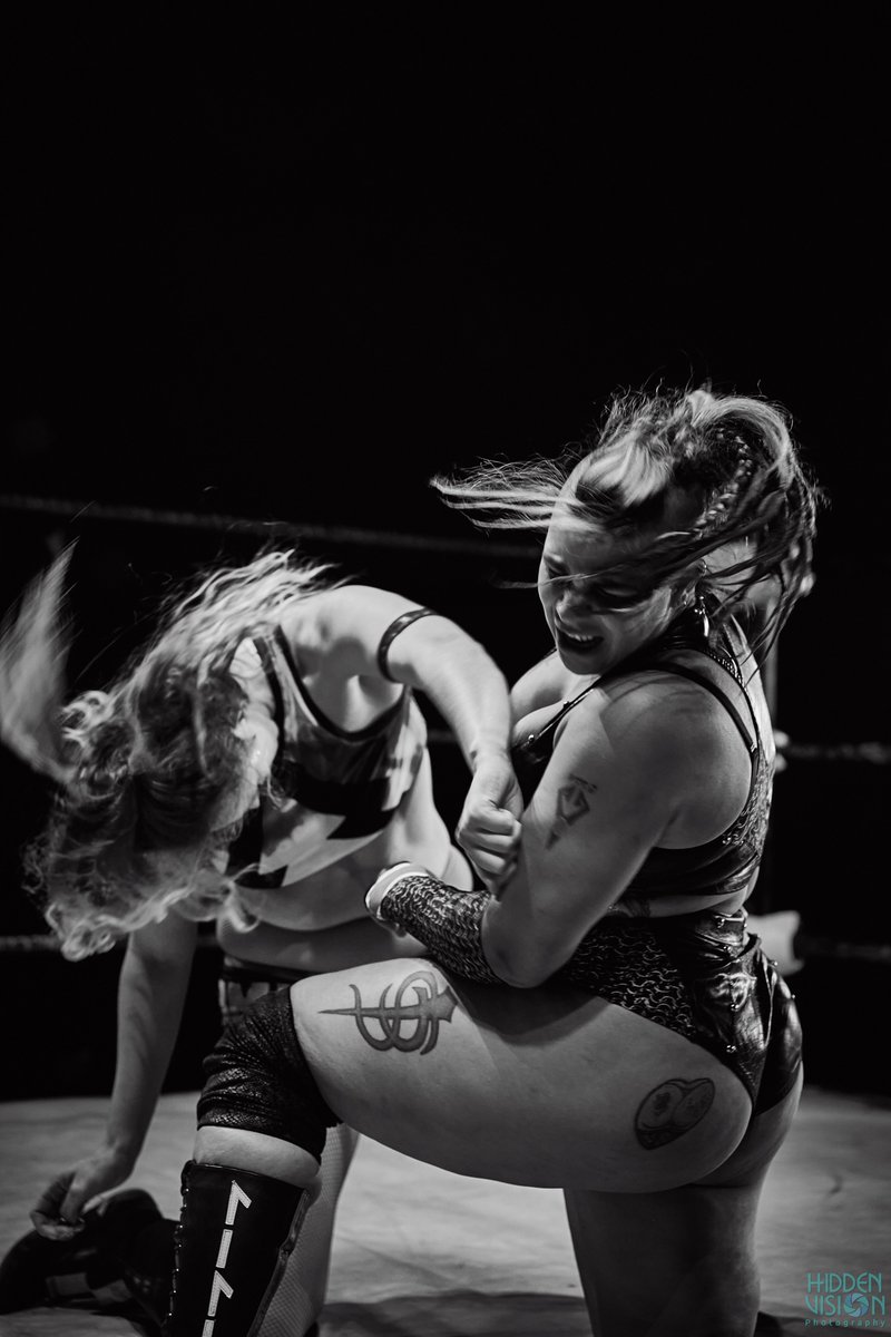 Stormi Renee with a fist to Lilith Grimm's face! Photo by @hvphoto