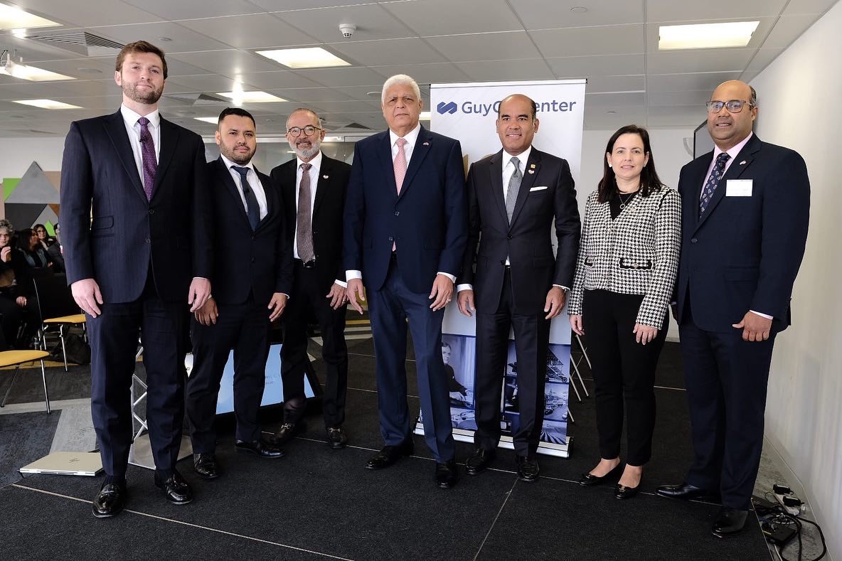 BritchamDR's tweet photo. La nueva cara de los seguros y los detalles de: ¿Cómo se está liderando la educación y las políticas públicas en materia de Esports?, convergen en la IX Semana Dominicana en UK 🇩🇴🇬🇧
#BritchamDR #BritchamEvents #BritchamExperience #SemanaDominicanaEnUK https://t.co/gNNqHSPskq