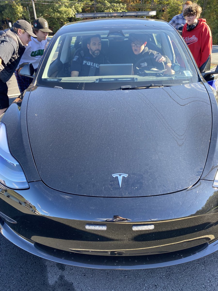 Gordon Walters tweet media