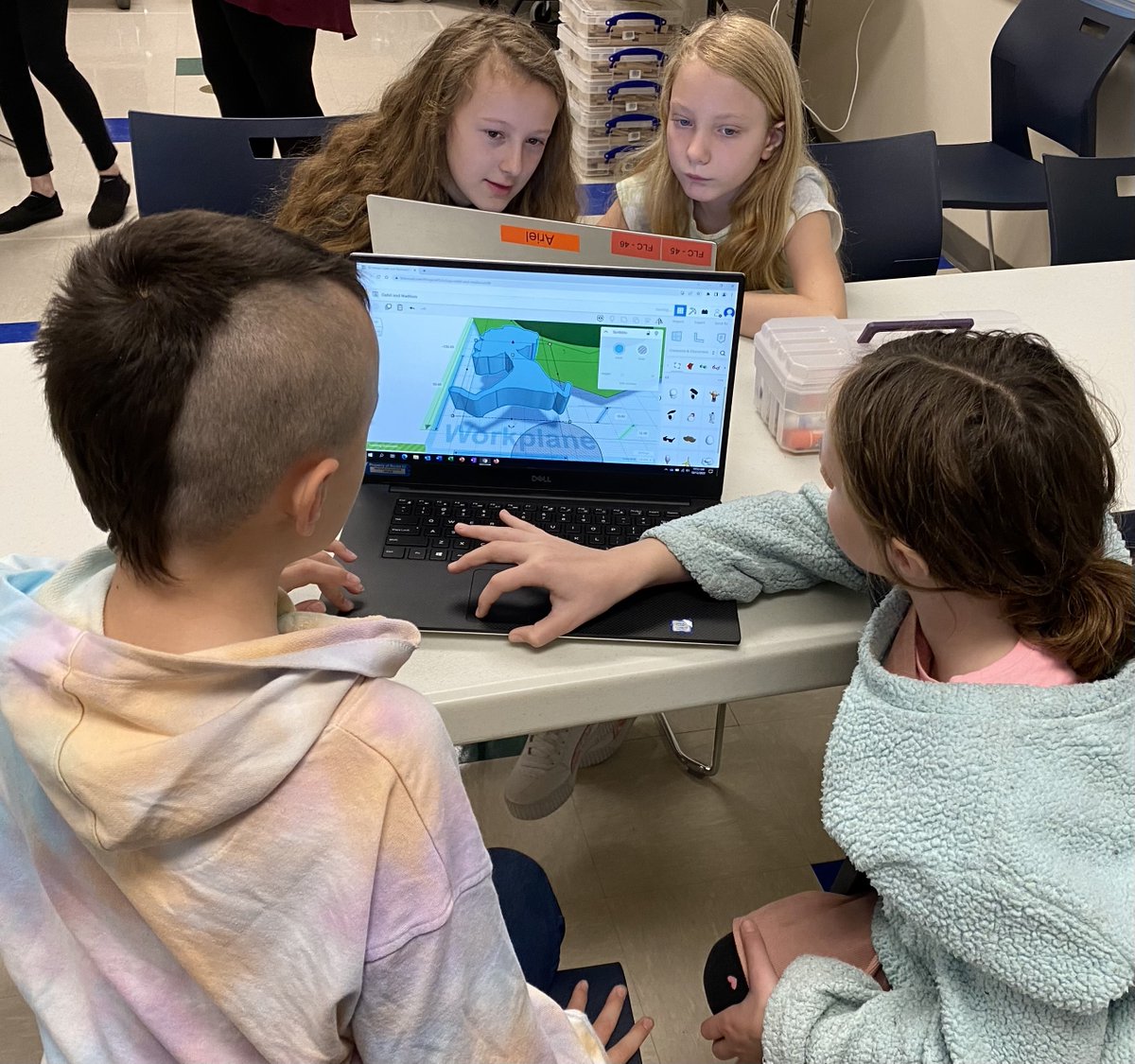 QCSDnews's tweet image. Students at @NeidigElem received a big treat this week with a visit from @BucksIU22's FabLab, which gives students an opportunity to learn cutting-edge technology designed to inspire them to pursue careers in STEAM fields. @BillHarner @sgodshalk  nes.qcsd.org/cms/One.aspx?p…