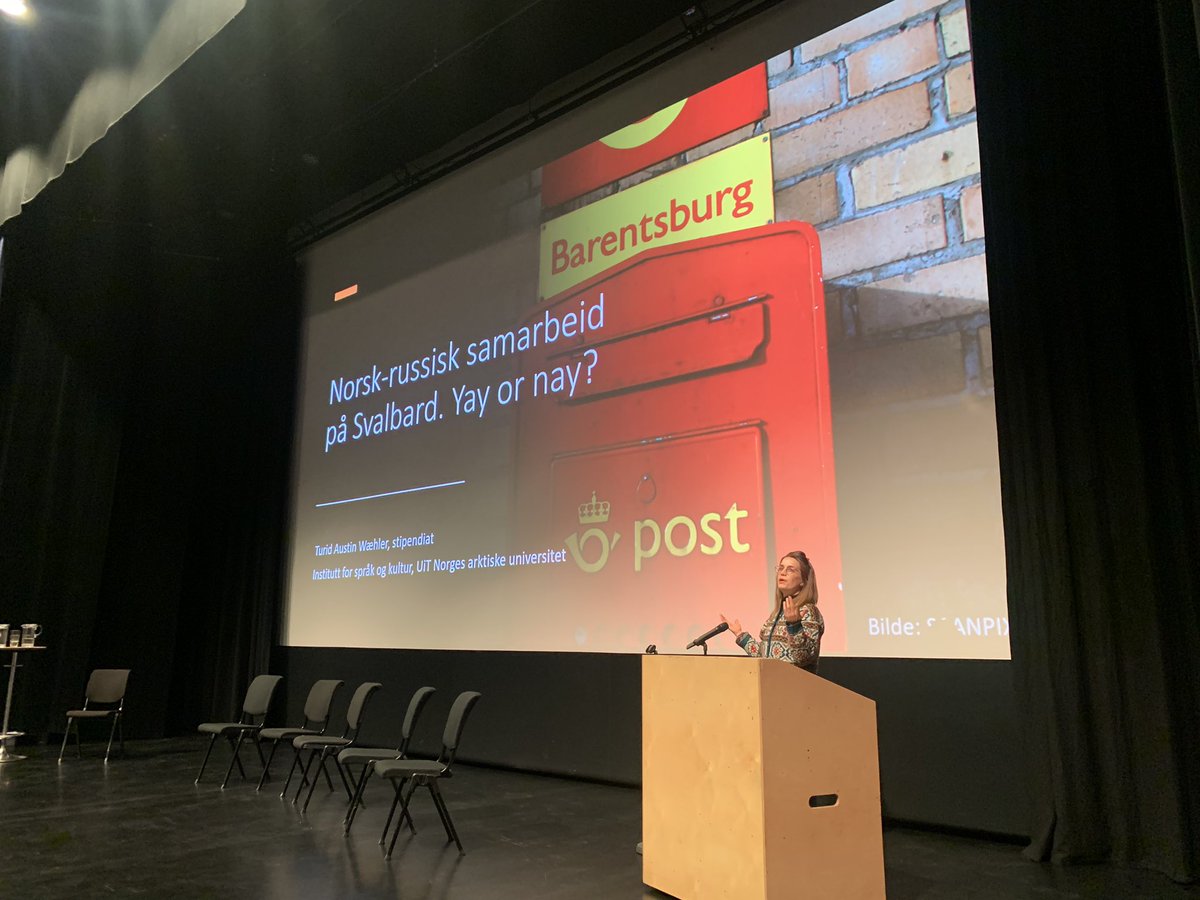 annavalberg's tweet photo. Elsket (nok en gang) å få være med og lage kok i #Longyearbyen der forskerne på @FniNansen og kolleger fra inn- og utland kjørte på med møter, pubinar og workshop om #Svalbard og #geopolitikk. Stor takk!  til @AndreasOsthagen og @sveinvigelandro https://t.co/b8YRgJXE7f