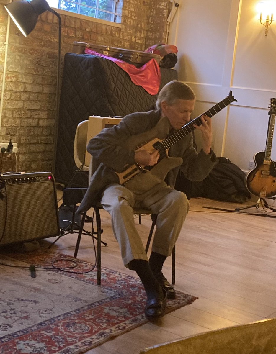 cerirwilliams's tweet photo. The amazing #johnstowell with @alexmerrittsax #ericford drums #kevinglasgow bass # james chadwick guitar #kingsroadyard #jazz #improvisation #harmony https://t.co/Fd9iaaqcxb