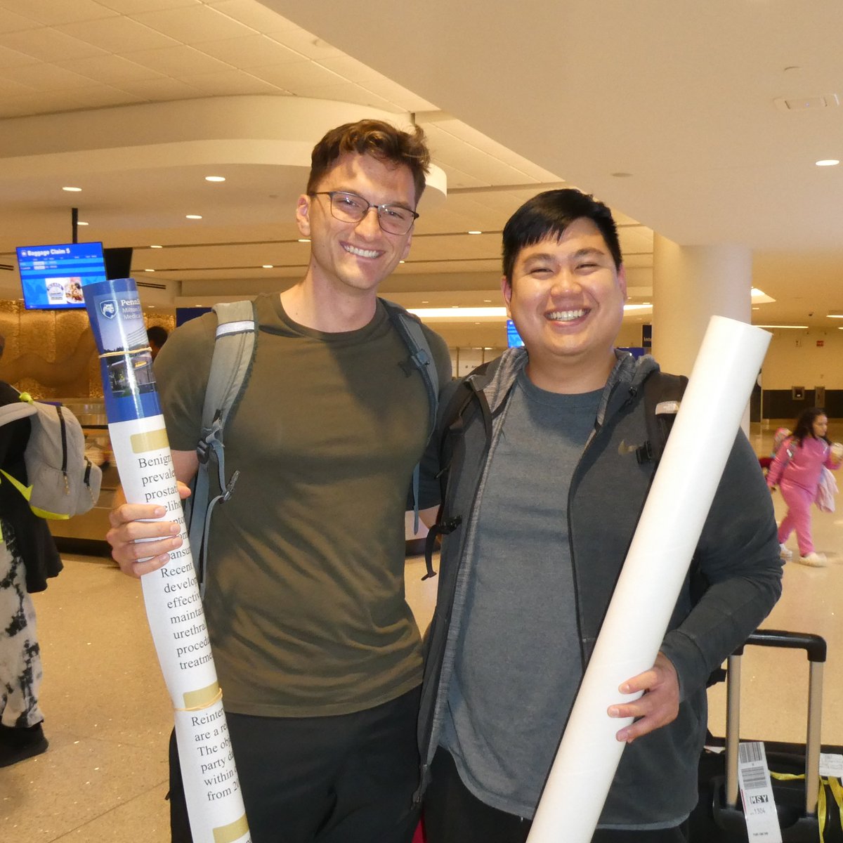At the New Orleans airport baggage claim, I found a couple of 3rd year medical students <a href="/jacobfeiertag/">Jacob Feiertag, MD</a> and <a href="/JonathanTPham/">JonathanPham</a> who did research with us @PennStUrology - ready to present tomorrow AM at the moderated poster session <a href="/MidAtlanticAUA/">Mid-Atlantic Section of the AUA | MAAUA</a> #MAAUA22