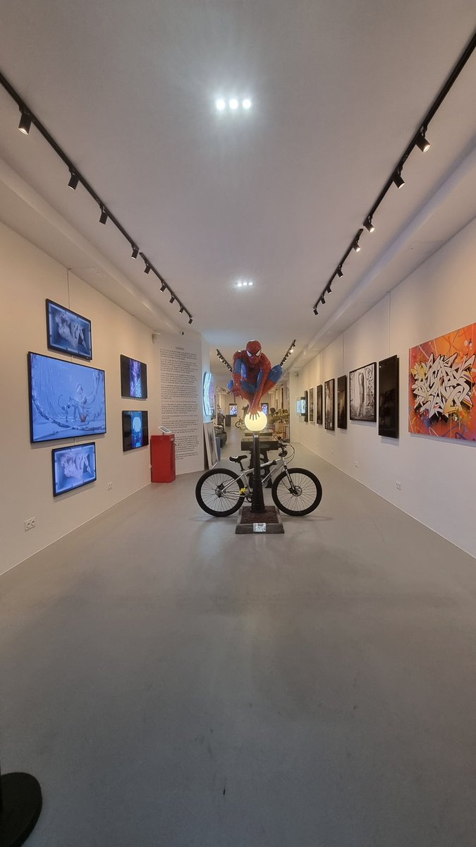 New collection and collab are in the gallery !!! #lametafactory #larevolutionstartsnow #1stnftgalleryinfrance