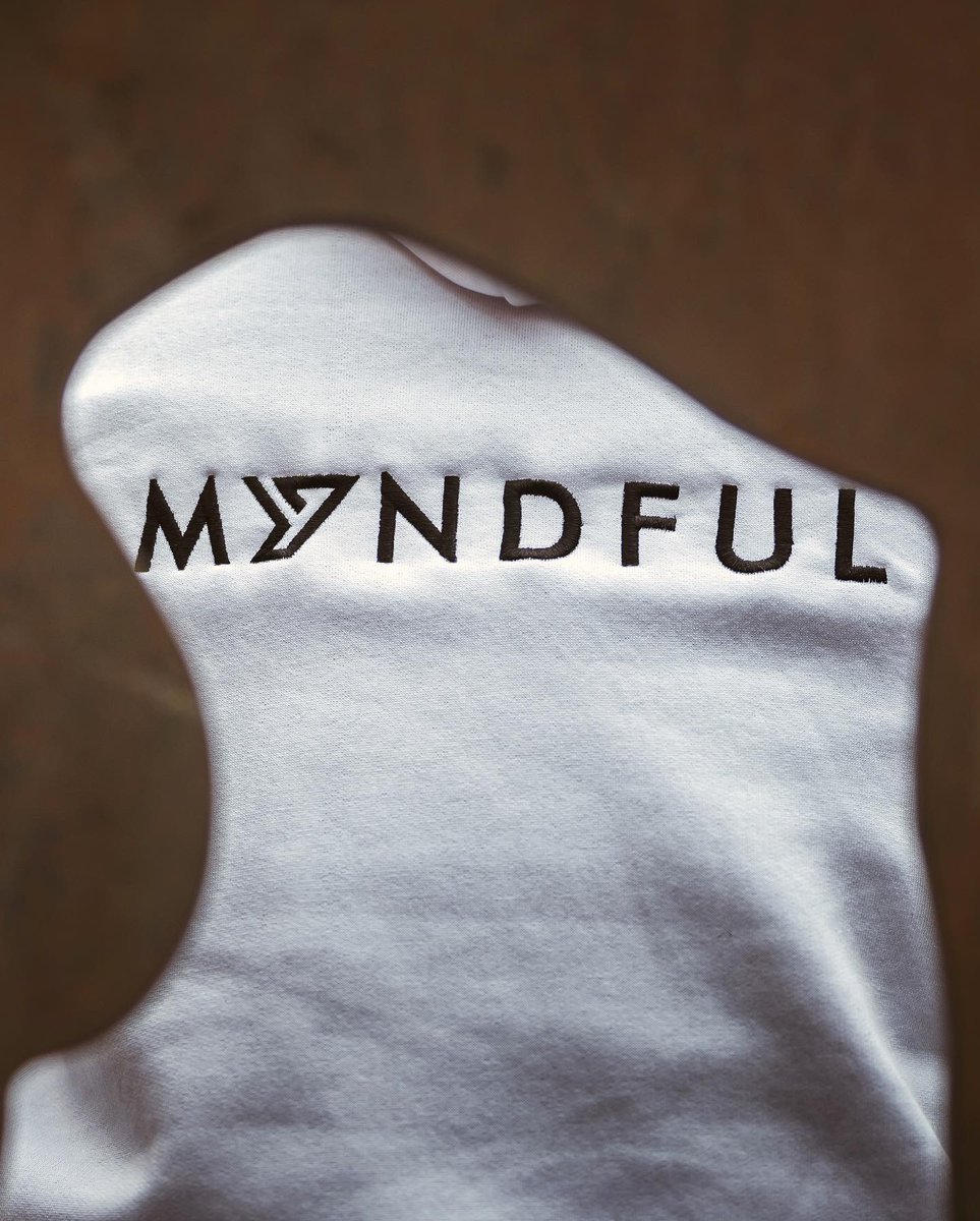 Myndfulapp's tweet photo. The giveaway ends on Monday, November 7th 2022 at 11:59 EST. Winner will be chosen at random and announced on Thursday, November 10th. 💯

#contest #giveaway #myndful #mentalwealth https://t.co/CtriJeQyHr