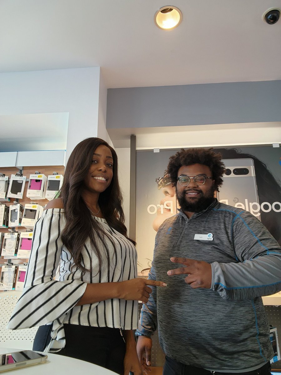 firstnetking's tweet photo. FIRSTNET migration today with an added watch. Glad I was able to help my customers save some money. She got the Gold watch to match her new iPhone 14. 
@FirstNet 
@MekitaPurkett 
@JoshK_FirstNet 
@TanaviaR https://t.co/ZcVHzhqJCo
