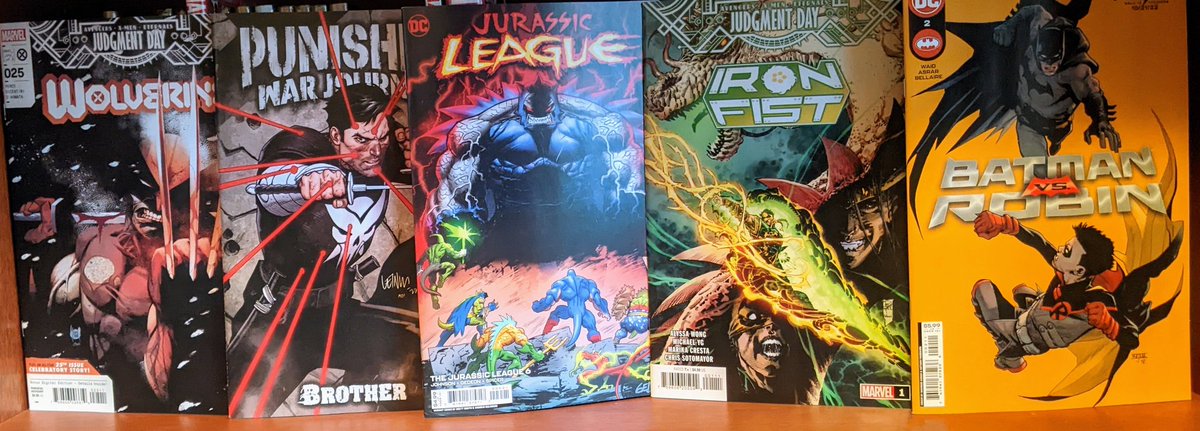 Kurtopolis's tweet photo. Happy #NCBD everyone! Been a tough week so far, but at least there's new comics! I'm looking forward to this new issue of Starhenge by @LiamRSharp. What is everybody else pumped about?! #comics https://t.co/YqE3oWg5YT