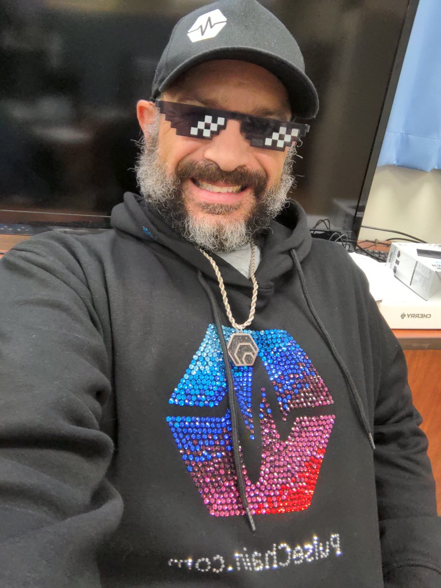 crypt0k1ng's tweet photo. #Hexicans post progress of your #PulseBeard the following are exempt as these gents already have awesome beards going @DavidFeder @MarcoTheHEXican @LandWhalesOnly1
#Pulsechain #Hex #Pulsex #TYRH #TYOA @RichardHeartWin https://t.co/ElSR3Tu4qs
