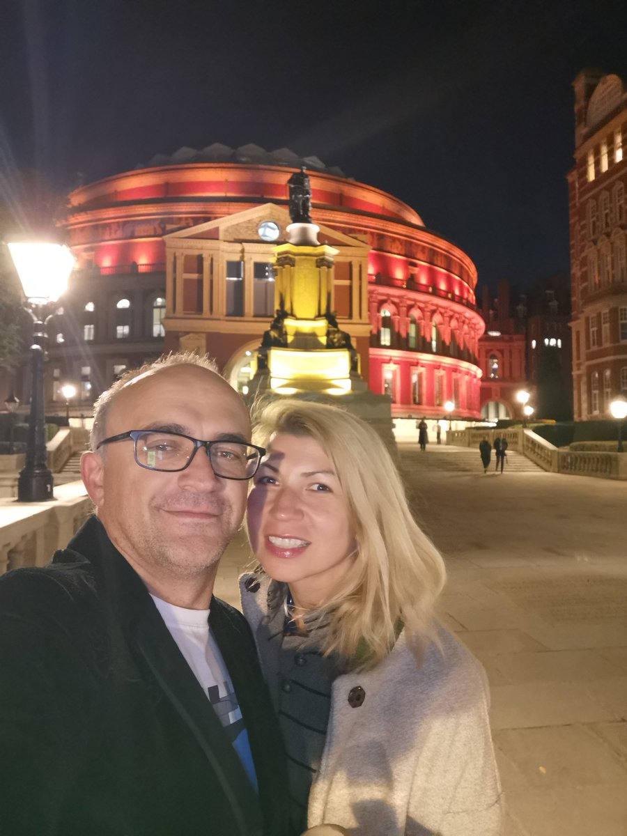 Oh what a night @RoyalAlbertHall @PinkMartiniBand 🎊 3rd time lucky and 2 years wait but fabulous as always, loved the requests, @ChinaForbes and @EdnaVazquez @JimmieHerrod 🙏🎶🎉🎼❤️ #royalalberthall2022 #pinkmartini