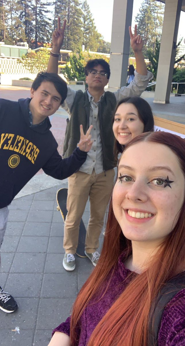 Today @berkeleyforlife tabled in Sproul plaza! We stopped by to say hello and support them. If you wanna say hi make sure you stop by there table tomorrow from 11am-4pm.