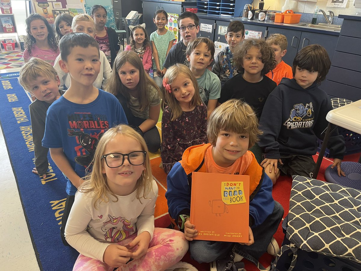 AndrewBuchheit's tweet photo. It was fun reading this book to some of our classes: I Don’t Want To Read This Book. @iamgreenfield #TimberwolvesROCK https://t.co/rNHV11ymNR