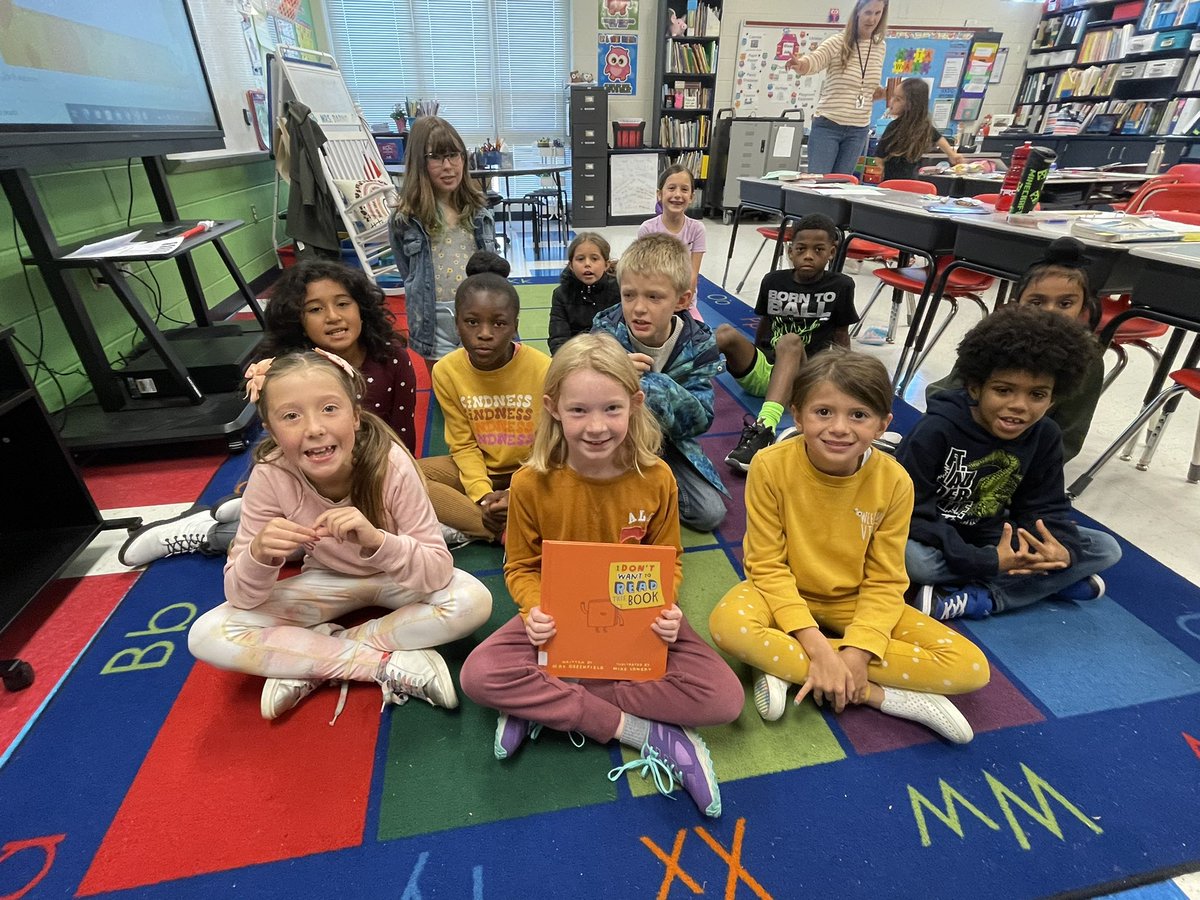 AndrewBuchheit's tweet photo. It was fun reading this book to some of our classes: I Don’t Want To Read This Book. @iamgreenfield #TimberwolvesROCK https://t.co/rNHV11ymNR