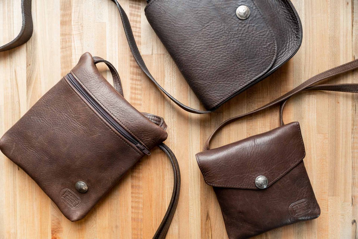 BuffaloBillfold's tweet photo. Not an ordinary week, it's Purse Week! - https://t.co/WTYw501rCP - This is your chance to save big on purses you love! (click the link to get the extra 5% off inside). #leatherpurse #pursesale #purse #womenspurse #madeinusa #handmadepurse #purseweek #leatherpurseweek https://t.co/pmOBFMDrhq