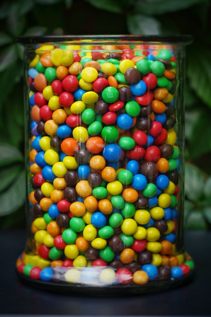 LoriShemek's tweet photo. An Astounding Statistic:

200 years ago, the average American ate only 2 lbs. of sugar a year. Today, the average American consumes 156 lbs of added sugar in one year. This is equal to 3 pounds a week. 

#refinedfoods #inflammation #disease #hiddensugar #health https://t.co/I68PDrnwcW