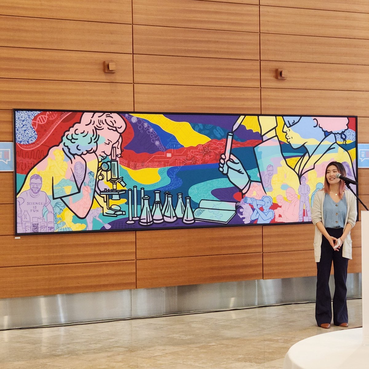<a href="/TangingAround/">Sharon Tang</a> presented a mural she and 2 other wonderful artists worked on. It is interative, so get your phones out. So glad to have Sharon as a @KohlerFellows and can't wait to see what amazing science-fusion art she does next!