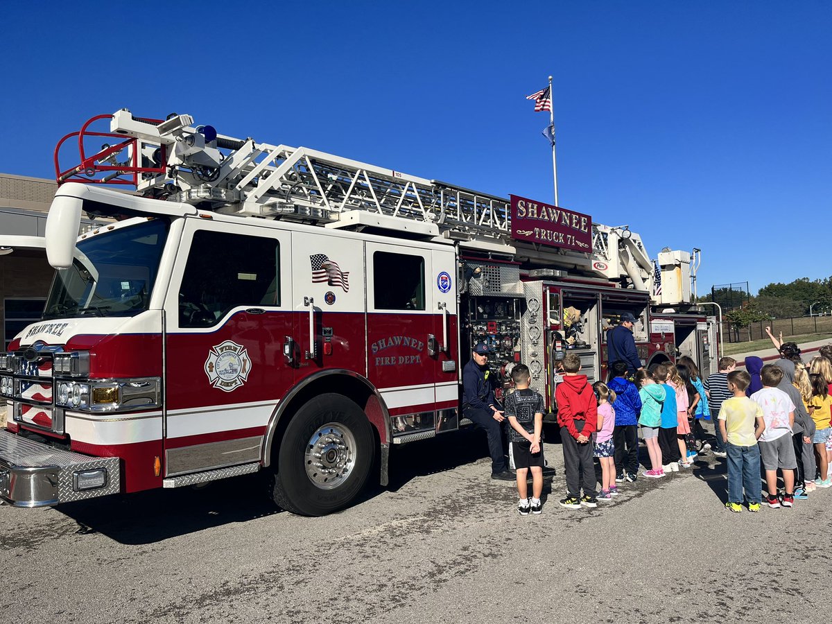 Nunzia Hoog tweet media