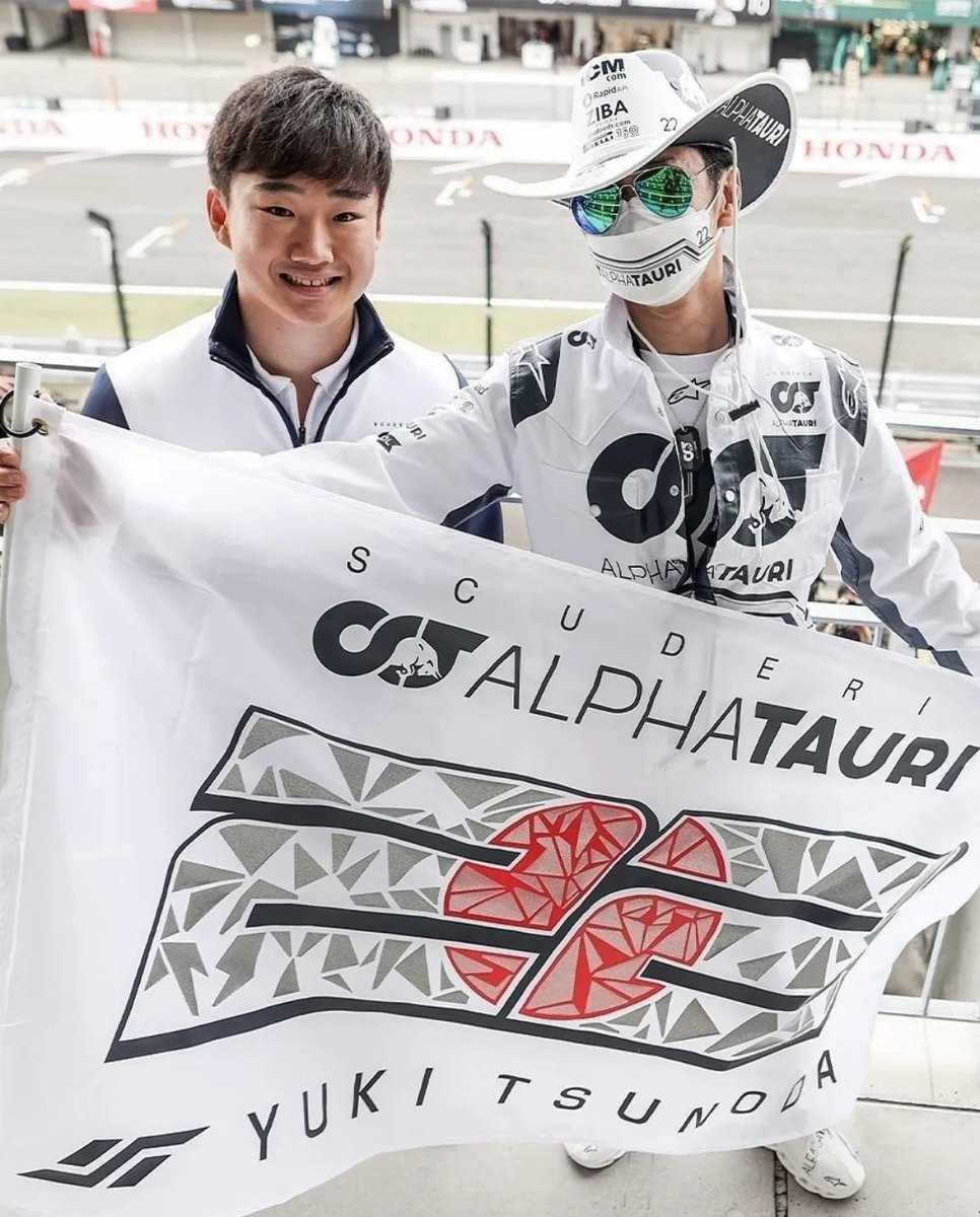 F1Influence's tweet photo. Spent three hours in the rain ✅
Still in great spirits ✅
Supporting every driver ✅ 

Are the Japanese fans the best in @F1? 🇯🇵

📸: @AlphaTauriF1
#F1
#JapaneseGP https://t.co/MBj73KjvMT