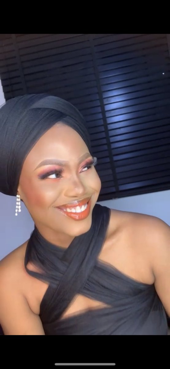 wealthy_nat's tweet photo. Verification 🤍 screenshots from video 😊👏

My profession my pride 💅😍
WE DEY FOR BEAUTY
#ASUUstrike
#AsuuStrikeUpdate
MUMMY REBELLZ
#BellaOnceSaid https://t.co/VdSD8gI9YW