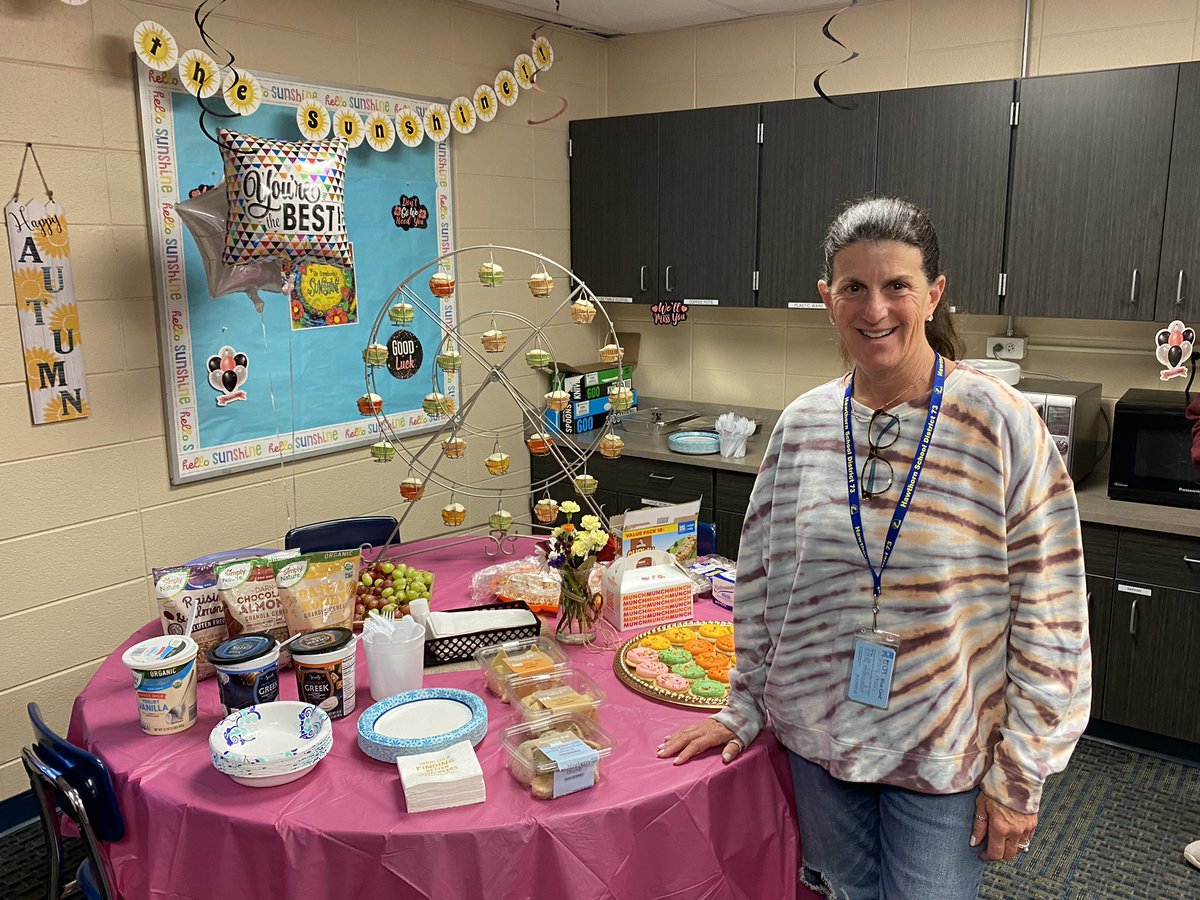 We want to wish Mrs. Amari our best in her retirement <a href="/ElemNorthD73/">ElemNorthD73</a>! You have touched many lives, and you will be missed by all! #SoarLikeAnEagle #BetterTogether