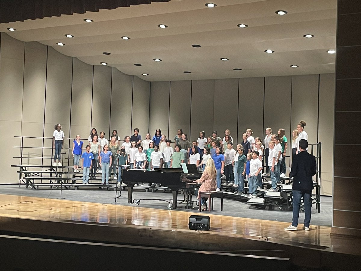 6th grade choir concert tonight. <a href="/MsReed_Choir/">Rachel Reed</a>