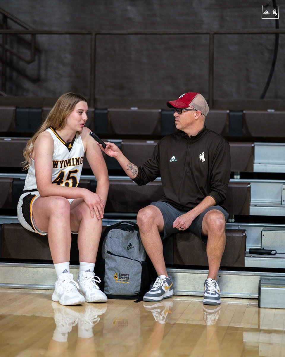 wyo_wbb's tweet photo. In front of the camera for Media Day 🤠🆙 https://t.co/IDXoChbVmp