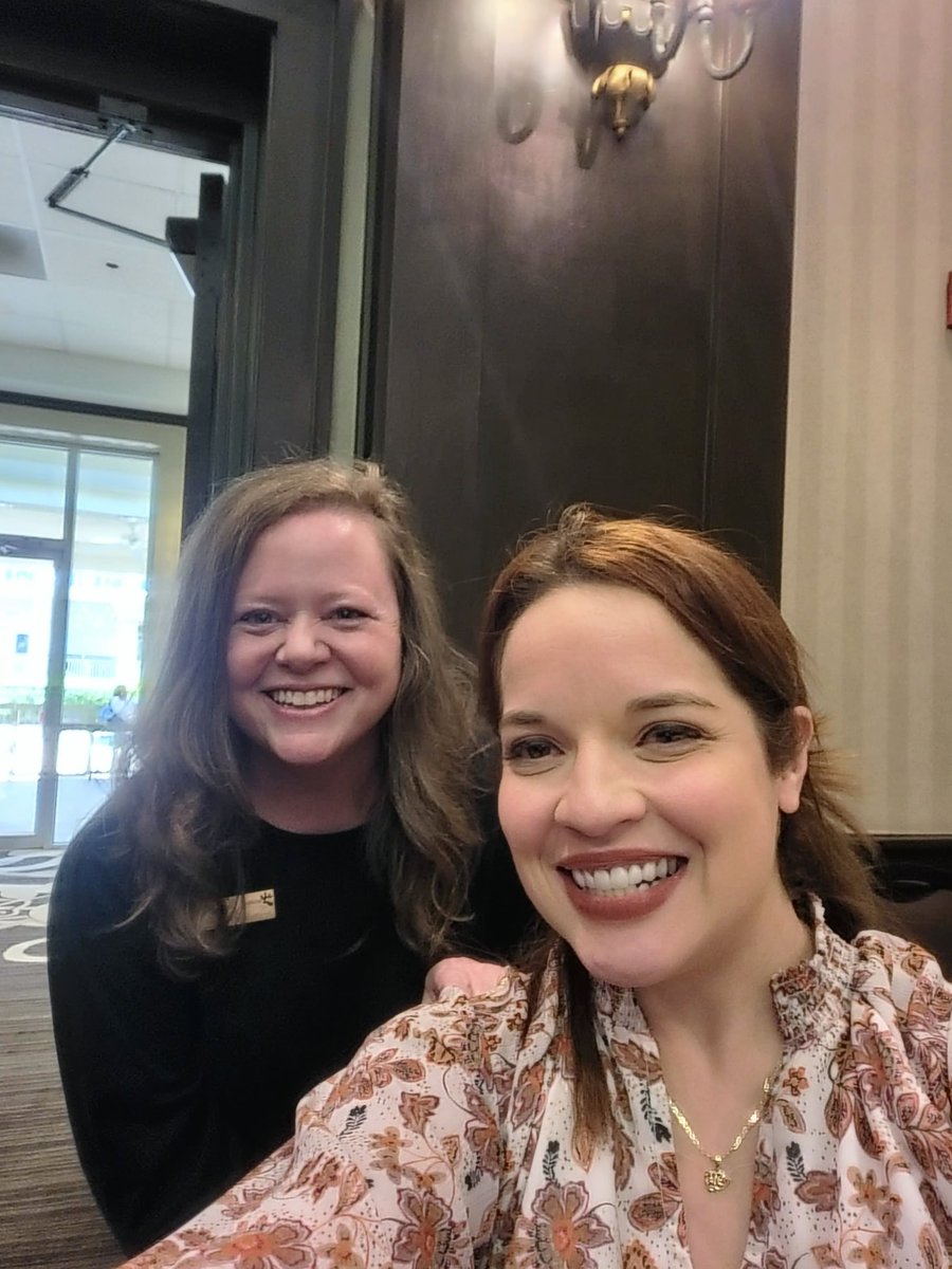 vbvazque's tweet photo. Loved being part of this amazing training from @Seidlitz_Ed with nothing but the greatest in the game @adrianmendozaed @TBeeneEdu @EwingLearning @problem_word @JohnSeidlitz Amazing resources on how to approach math for our EL/EB's! #Booommm @MISD_ELSupport @ZabGon https://t.co/APoVZaTYZp