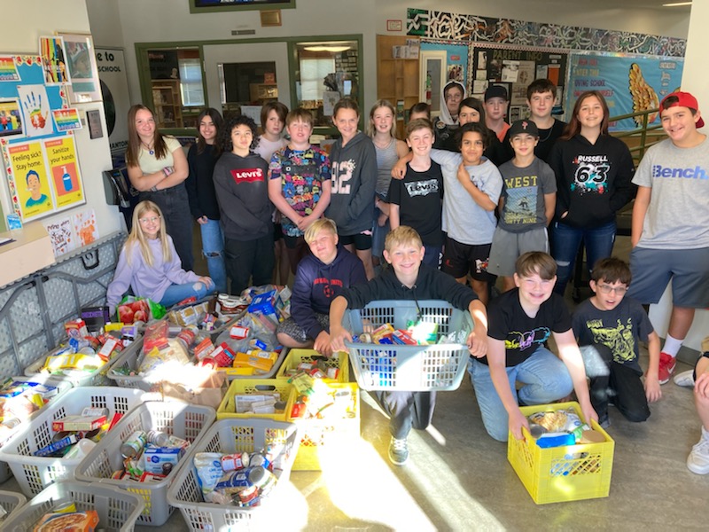 VILoavesFishes's tweet photo. The Forest Park Elementary School Turkey Trot was a big success this year! Thank you to all of these great students and everyone who participated! #kidshelping #thankful #communityspirit https://t.co/HlxnjkMZ74