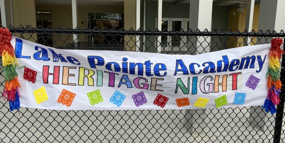 AlithCasey's tweet photo. Supporting Lake Pointe Academy on their first Heritage Night! ⁦@LakePointeESTEM⁩ #heritagenight https://t.co/m3kmbI1fSp