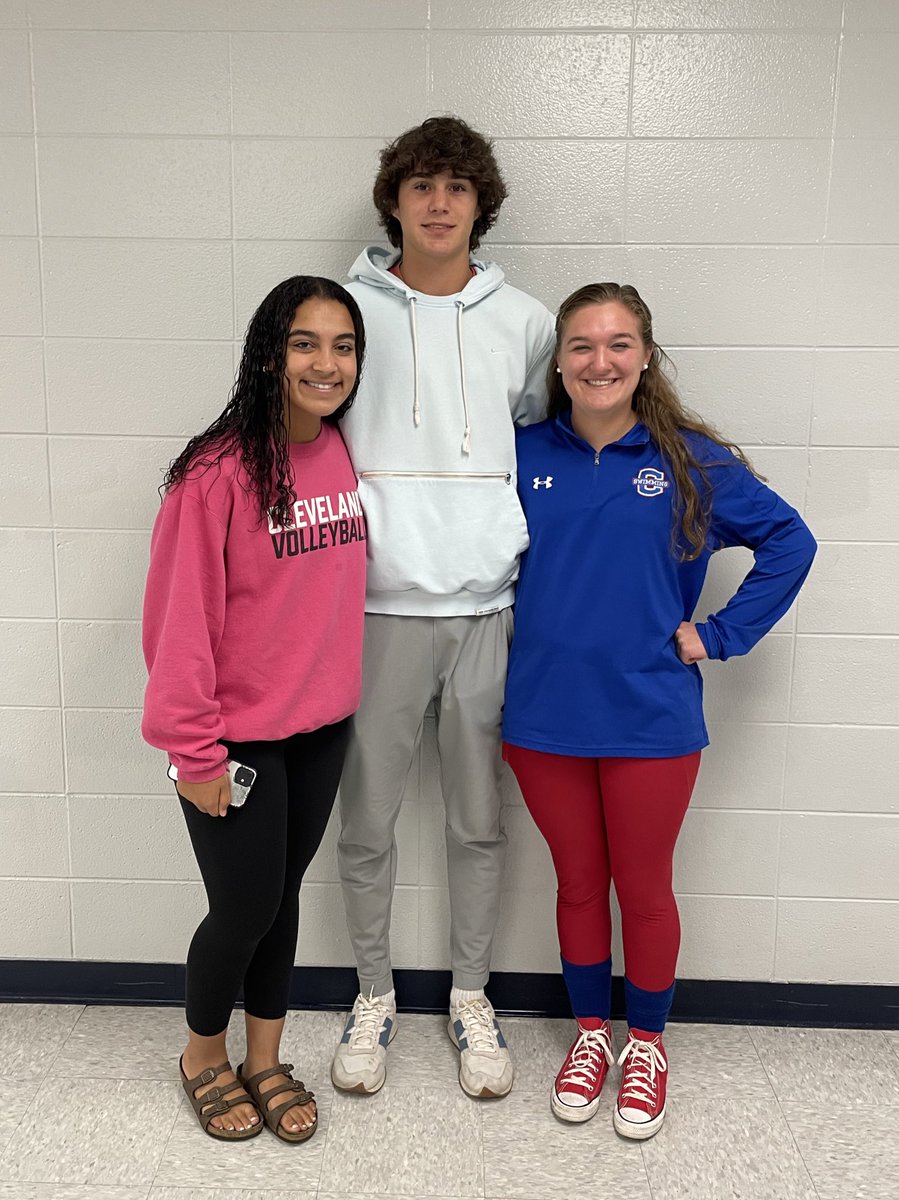 Congratulations to our 2022-2023 NHS Officers!
 
President: Ella Lipscomb
Vice President: Jackson Baxter 
Secretary: Gracelyn Jackson

💙👏🏼❤️📚💙 Go Raiders!!!