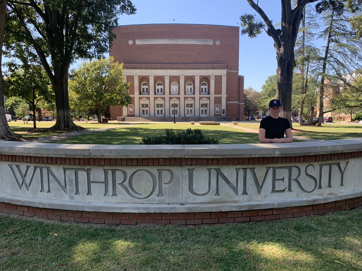 VanessaJ2024's tweet photo. A big thank you to the Coaches at Winthrop University. I toured this beautiful campus and enjoyed the training and double header against TBD very much!            @Winthropsoftbal @CoachWThees @Eagles06Whitby @IHartFastpitch @CoastRecruits @LegacyLegendsS1 @D1Uncommitted https://t.co/OE0pGPD0iz