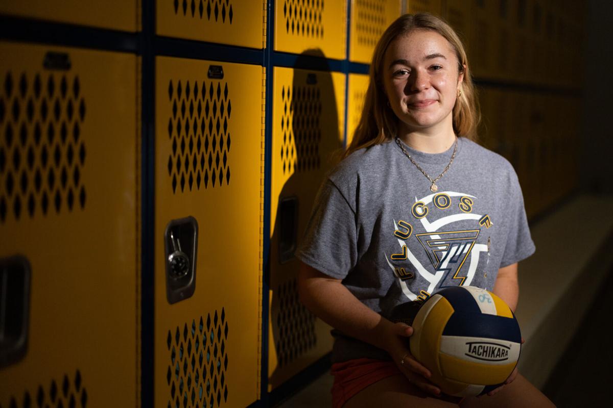 CvilleVarsity's tweet image. This week's @DailyProgress Athlete Spotlight is on @FlucoActivities star Faith Shields, who grew up in the program and has become a team leader for the Flucos. 
"She loves our team, our school and our community, and proves it in everything that she does.” bit.ly/3TfnwId