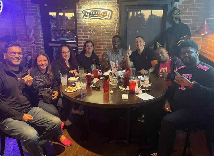 kosmoski's tweet photo. 🙏@AmrWahba1080 &amp; @simal_patel83 for a great Market Visit this week in Buffalo &amp; Rochester!  We had a fun time @BarBillTavern for some wings + weck &amp; got 🔥 up by @lpetrone9 at the site for the @TMobile  Rochester CEC!  We are ready to deliver a Big Q4 ! @SamanthaSpecs https://t.co/KqWhmIROaF
