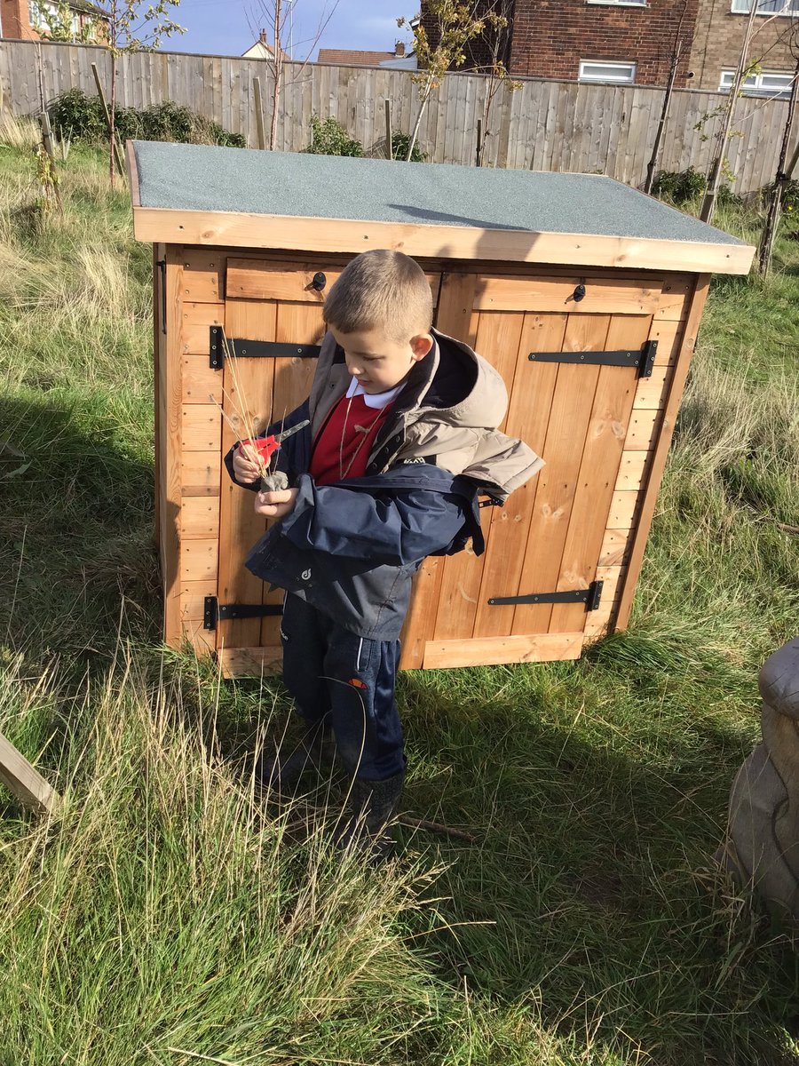 We had so much fun making our hedgehogs 🦔 in forest school today <a href="/HGPAMrDalton/">Mr Dalton</a> We even knew what type of habitat it would live in! #harrowgateacademy #harrowgateforestschool