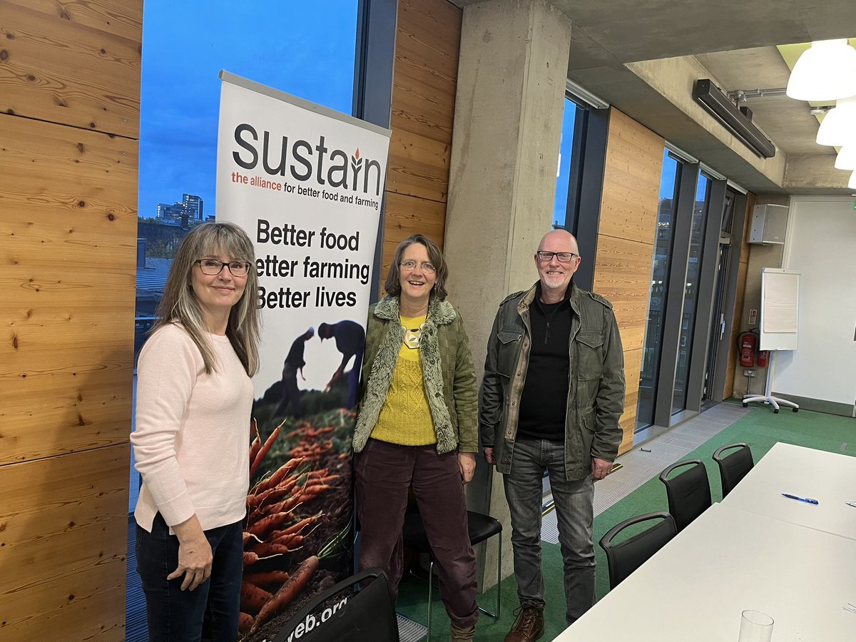 RosiePearson59's tweet photo. Thanks @UKSustain for a fascinating #meatdebate. Good to catch up with @purrrmeister and @IanMiddletonX while thinking about how we transition to a sustainable food system. #lessandbetter https://t.co/a5ROrfJIhn